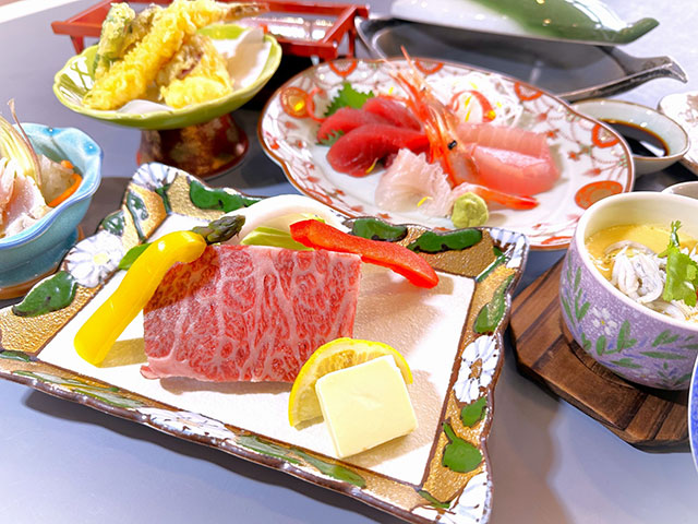 天然生まぐろと国産牛ステーキ特選会席